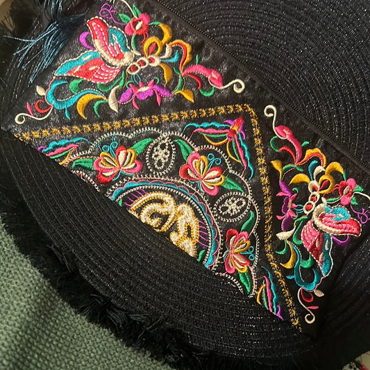 Embroidered zipper bag